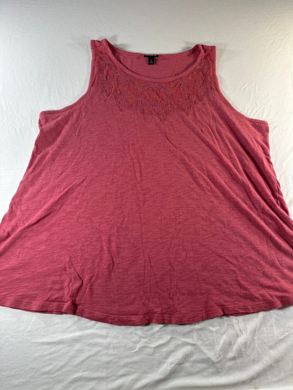 Torrid Size 2 Pink Floral Embroidered Mesh Yoke Swing Tank Top Plus Size